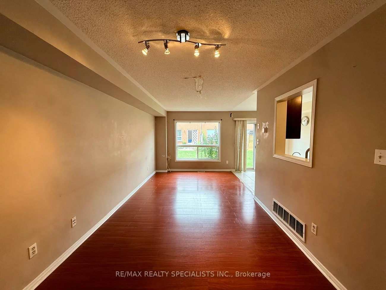 525, NOVO STAR, Meadowvale Village, Mississauga