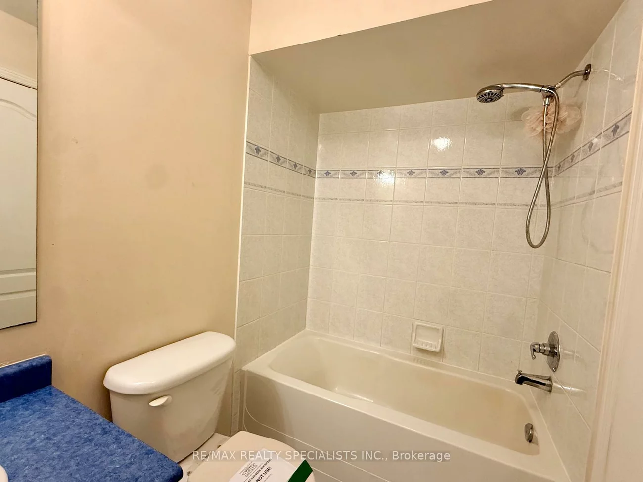 525, NOVO STAR, Meadowvale Village, Mississauga