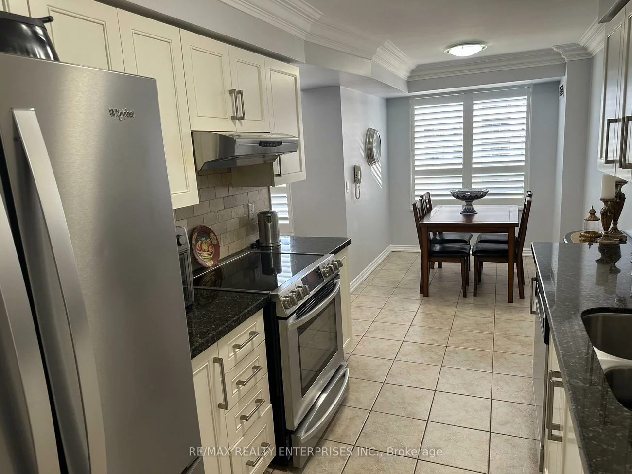 35, Kingsbridge Garden, Hurontario, Mississauga