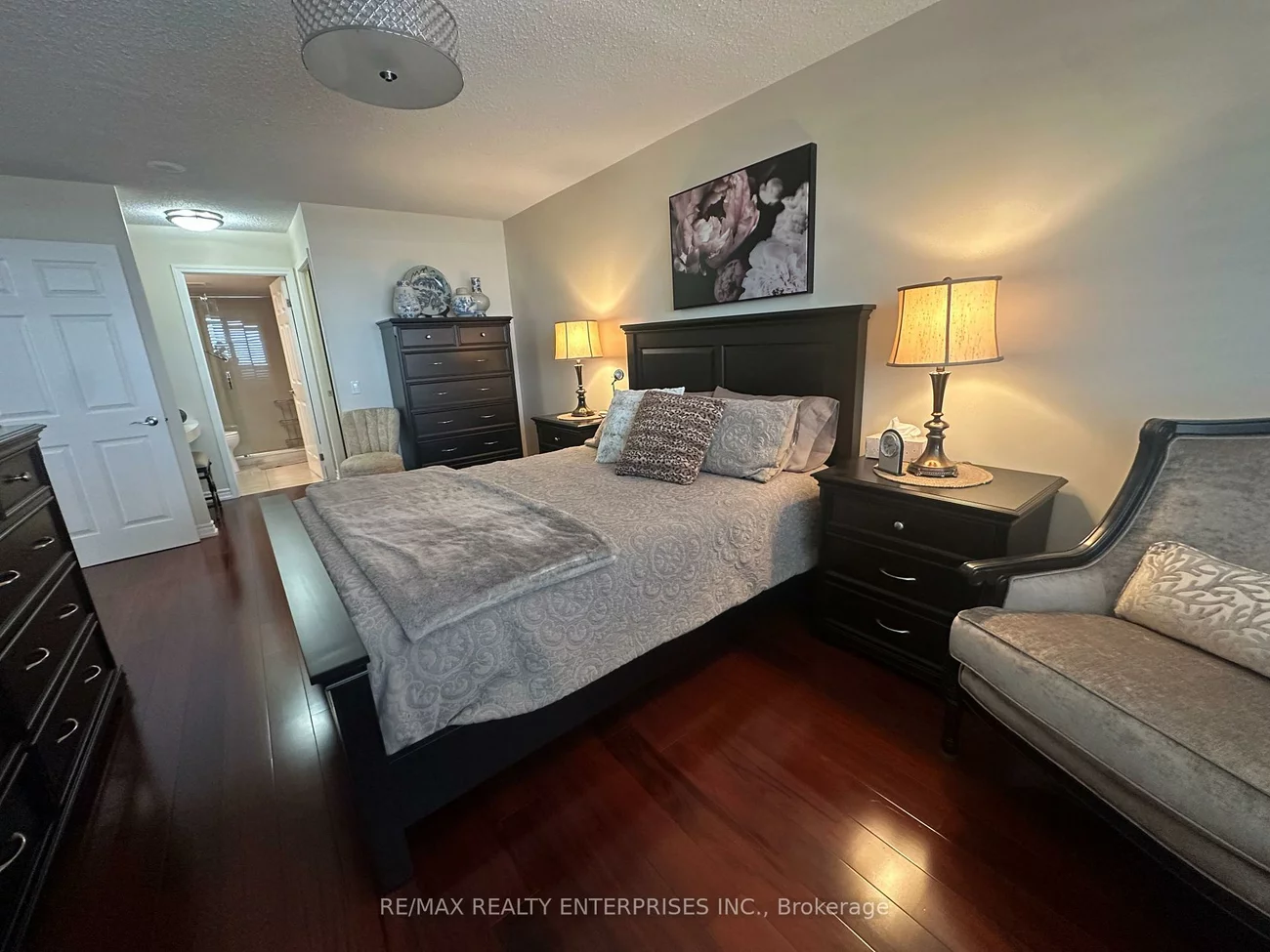 35, Kingsbridge Garden, Hurontario, Mississauga