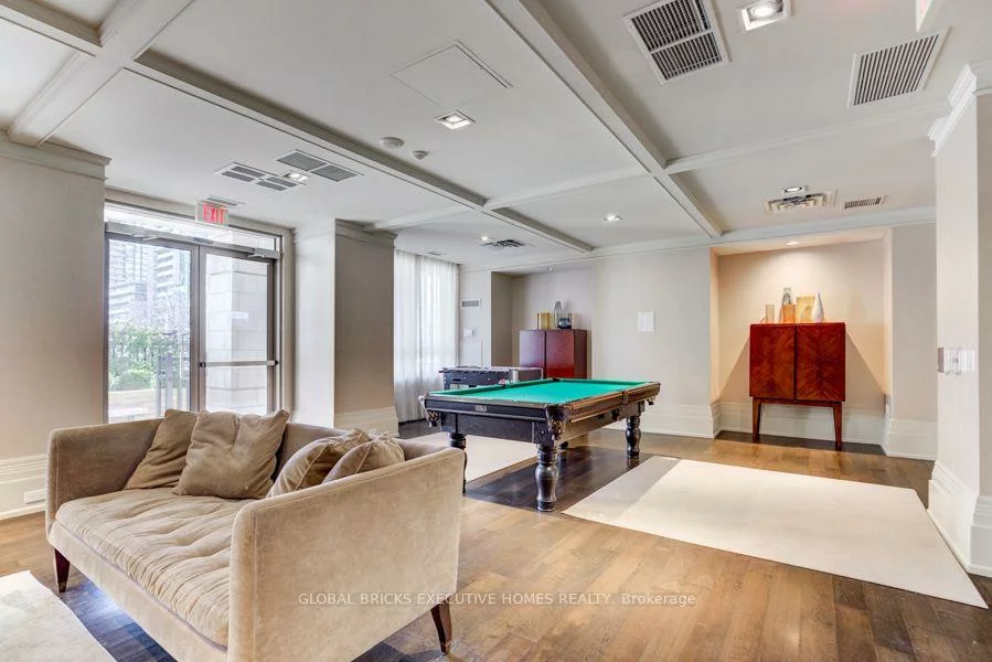 388, Prince of Wales, City Centre, Mississauga