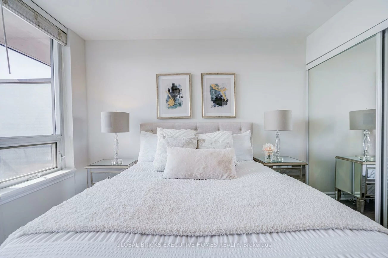 388, Prince of Wales, City Centre, Mississauga