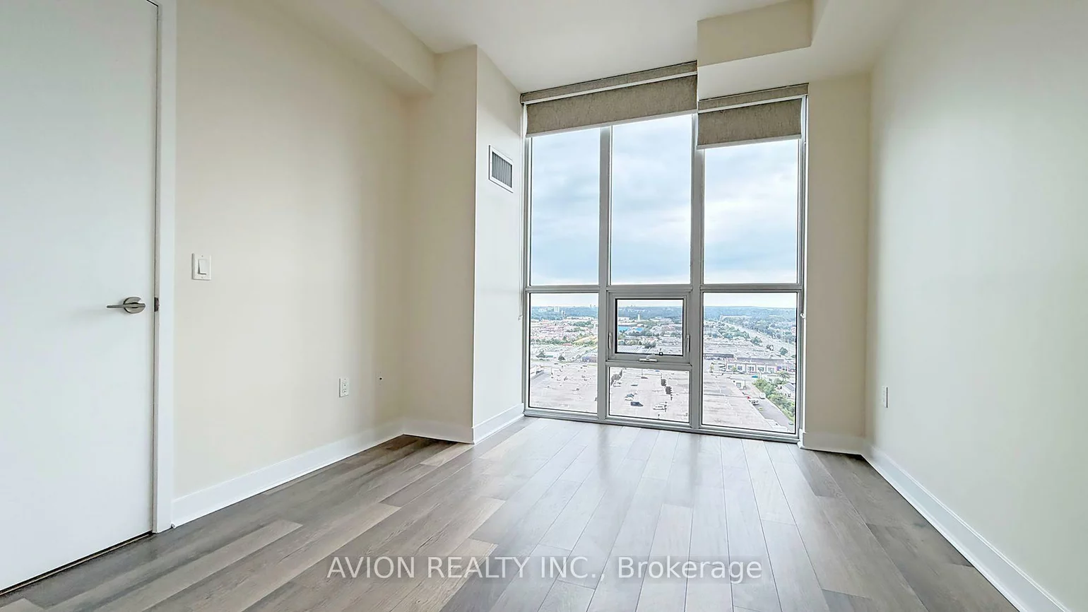 3975, Grand Park, City Centre, Mississauga