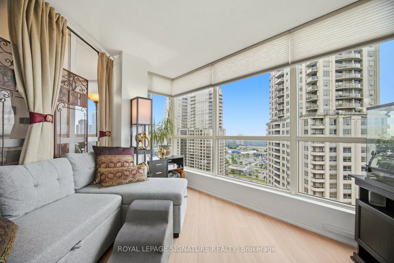 55, Kingsbridge Garden, Hurontario, Mississauga