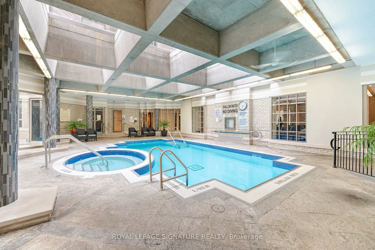 55, Kingsbridge Garden, Hurontario, Mississauga