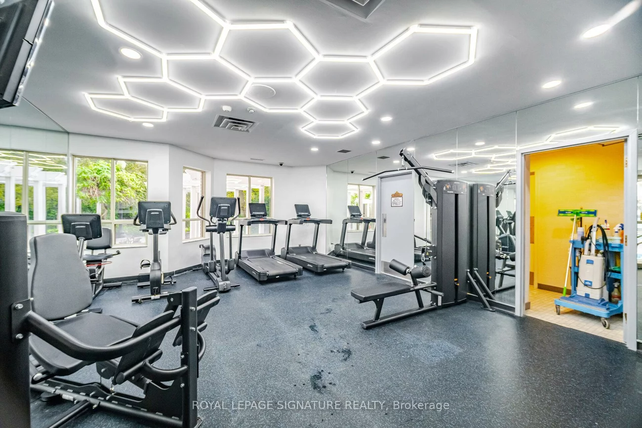 55, Kingsbridge Garden, Hurontario, Mississauga