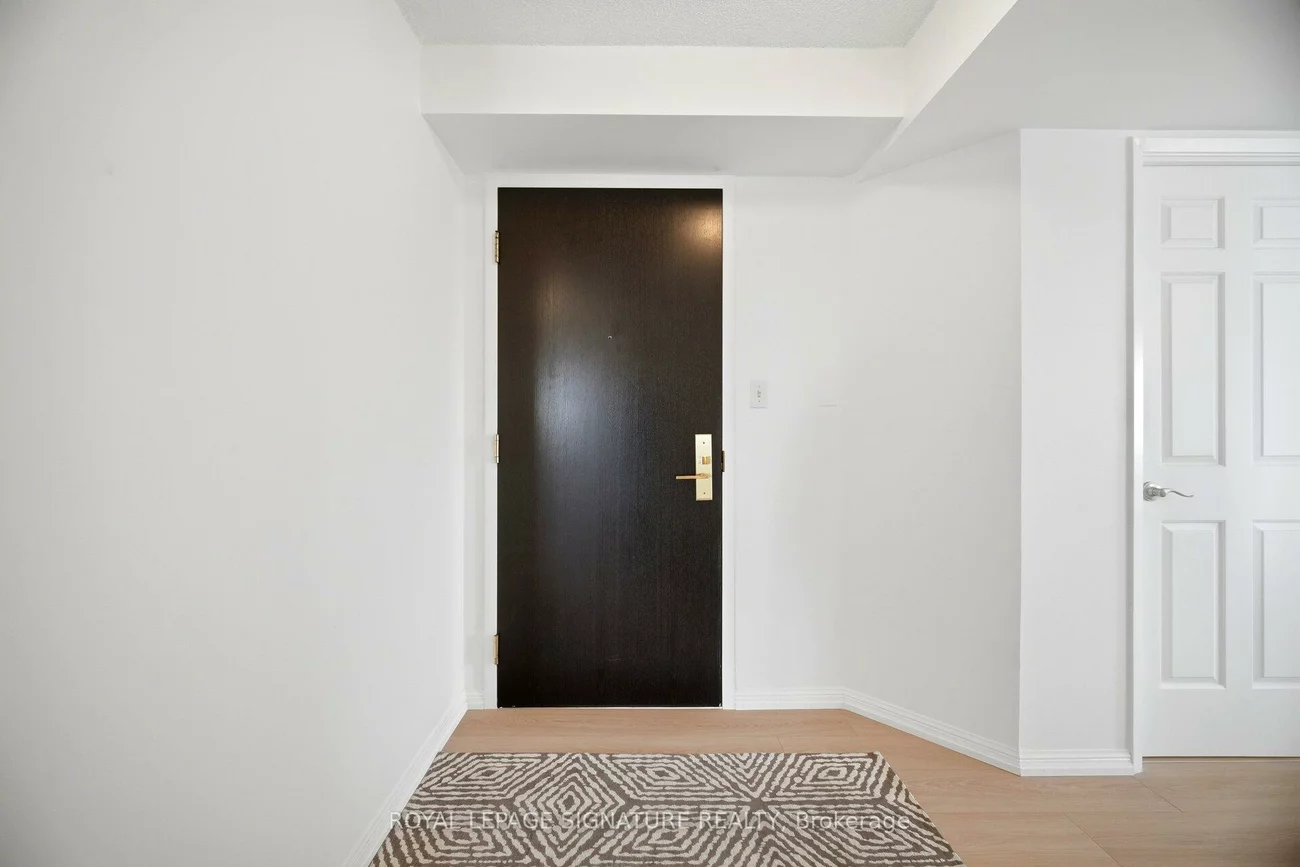 55, Kingsbridge Garden, Hurontario, Mississauga