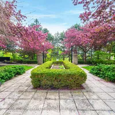 55, Kingsbridge Garden, Hurontario, Mississauga
