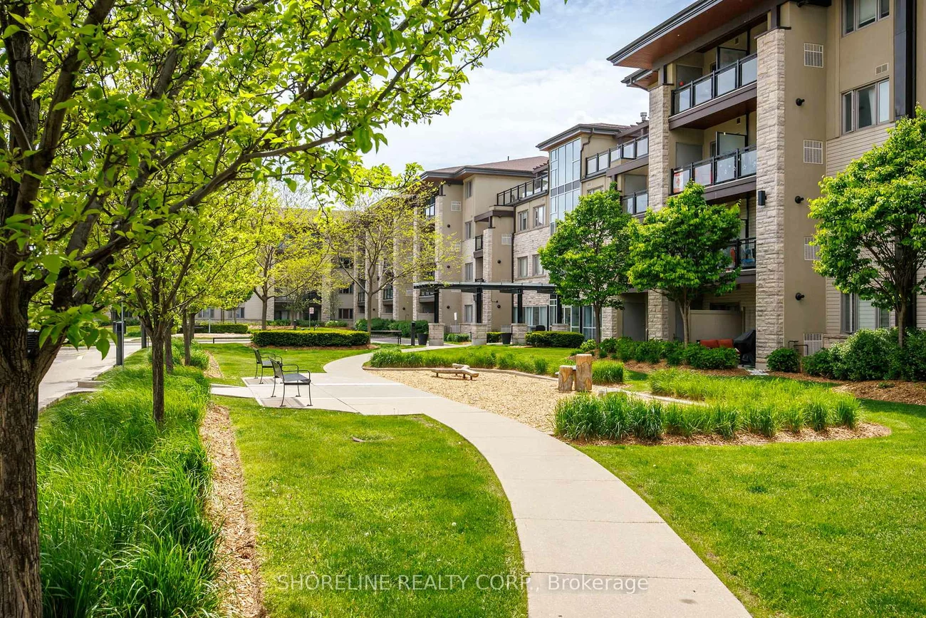570, Lolita, Mississauga Valleys, Mississauga