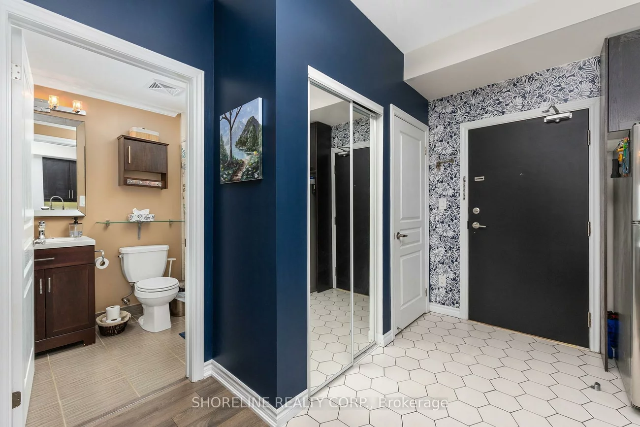 570, Lolita, Mississauga Valleys, Mississauga
