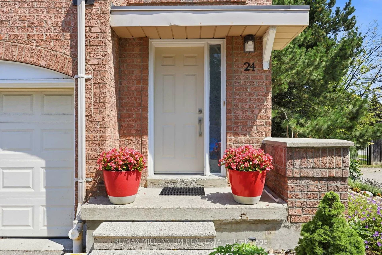 115, Bristol, Hurontario, Mississauga