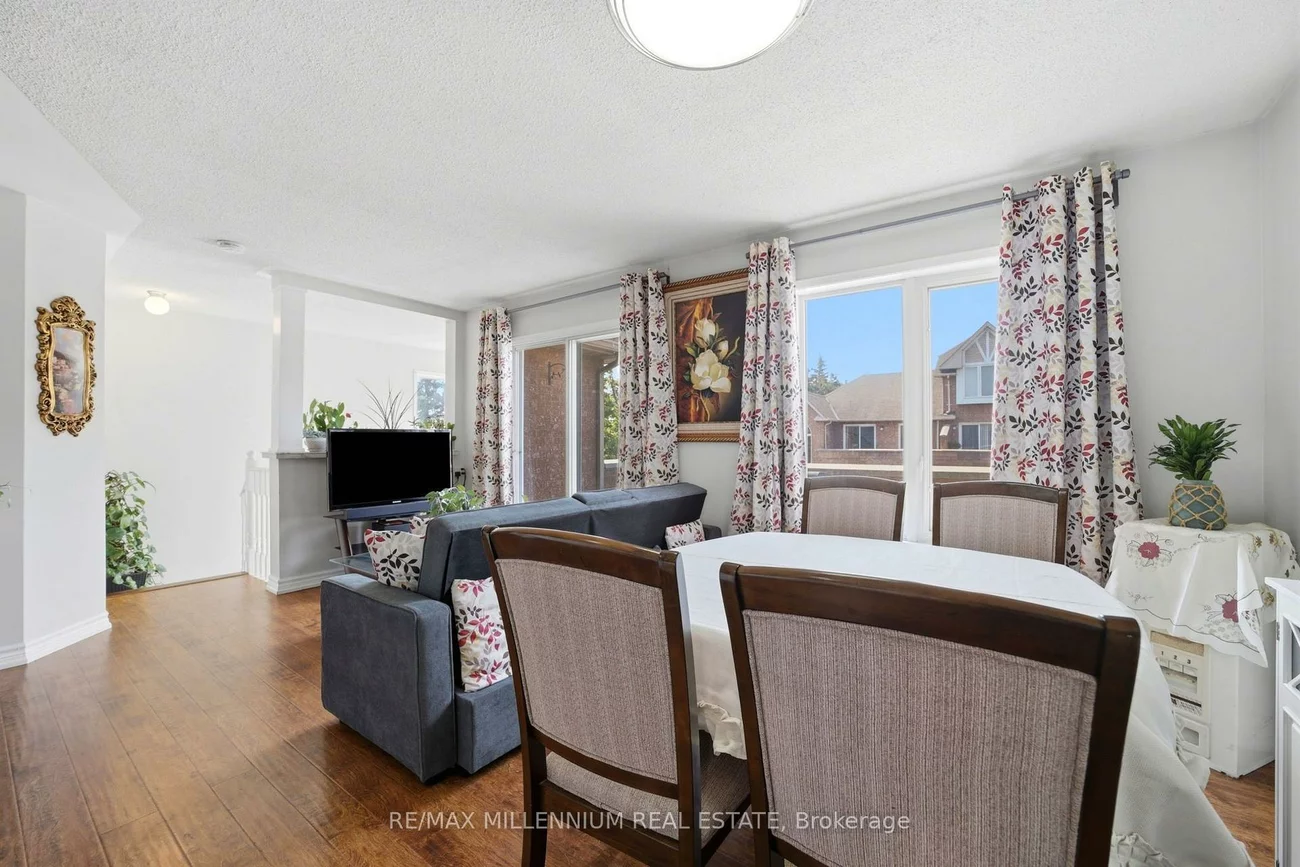 115, Bristol, Hurontario, Mississauga