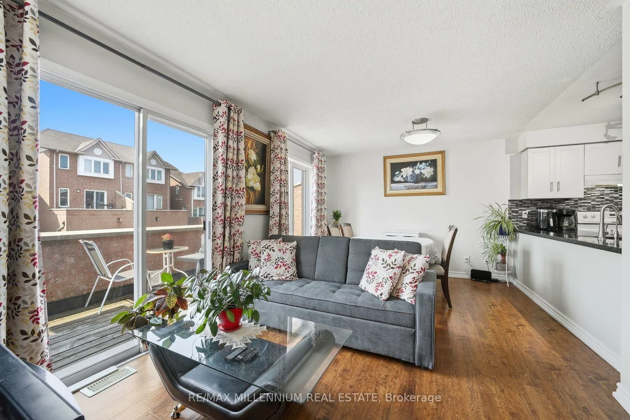115, Bristol, Hurontario, Mississauga