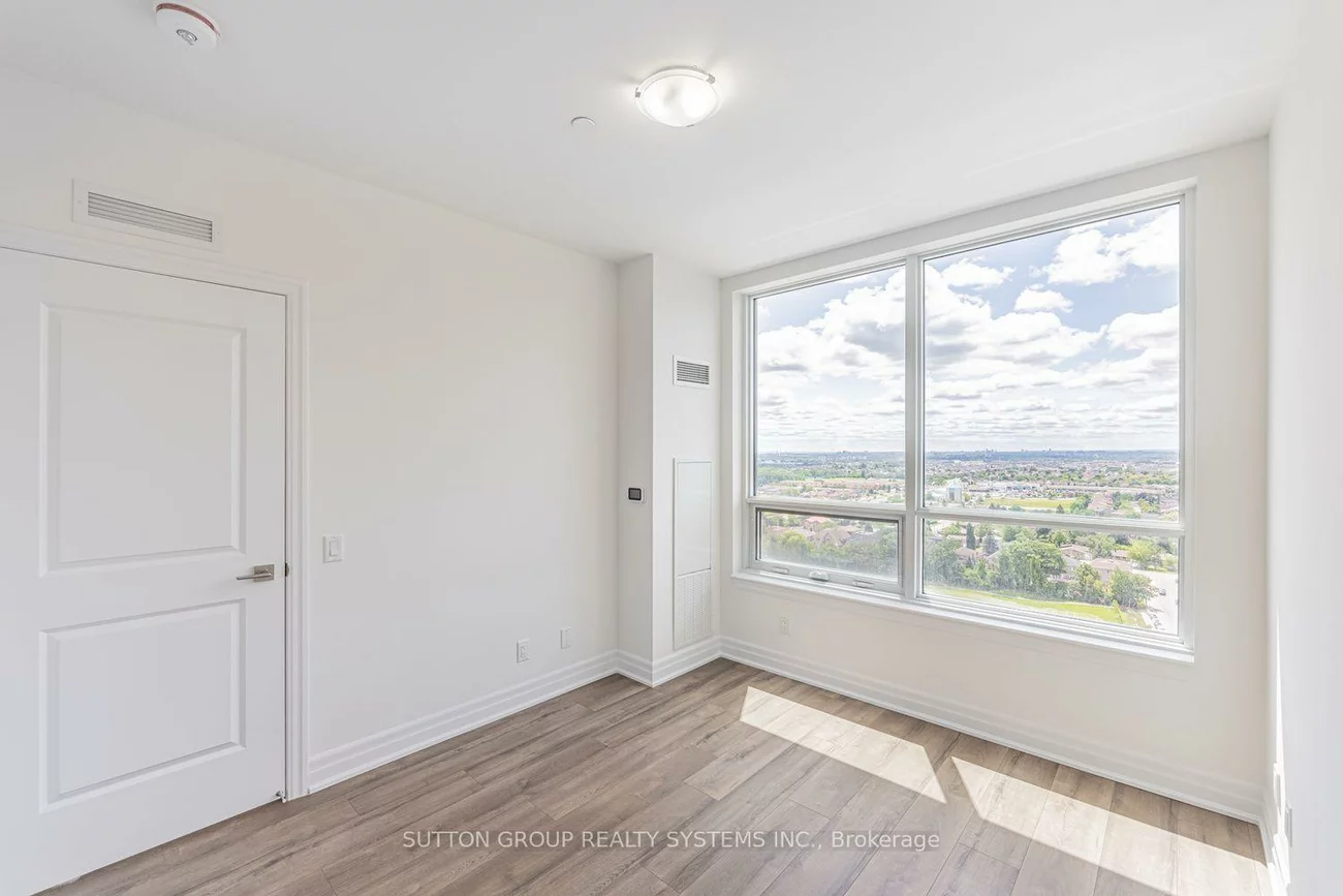 36, Elm, Fairview, Mississauga