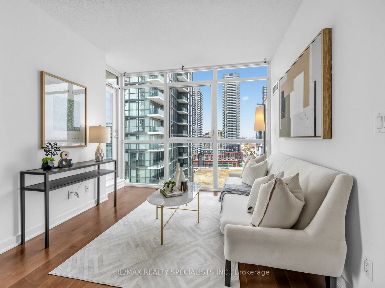 4070, Confederation, City Centre, Mississauga