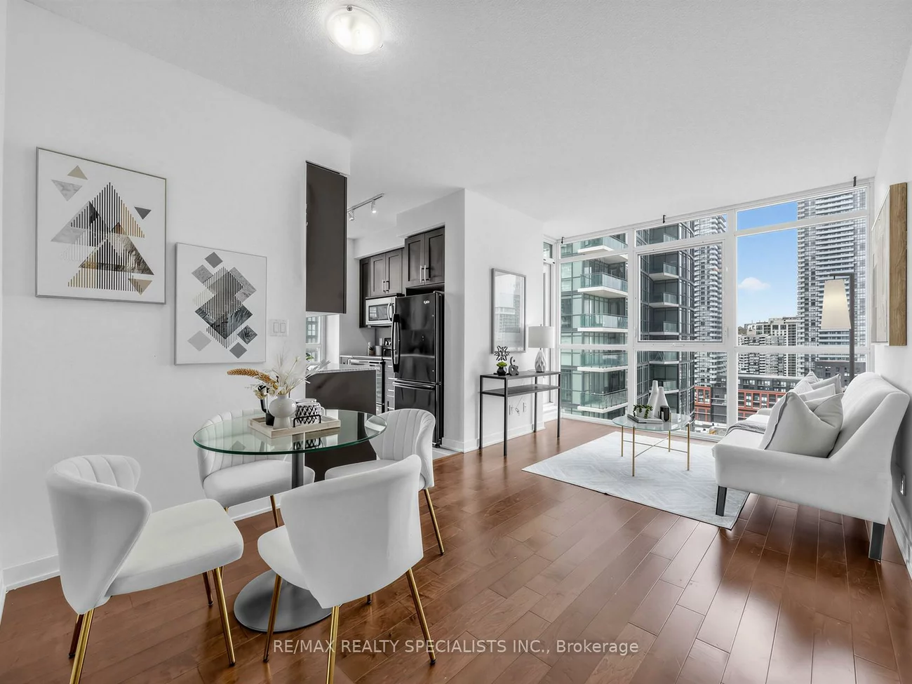 4070, Confederation, City Centre, Mississauga
