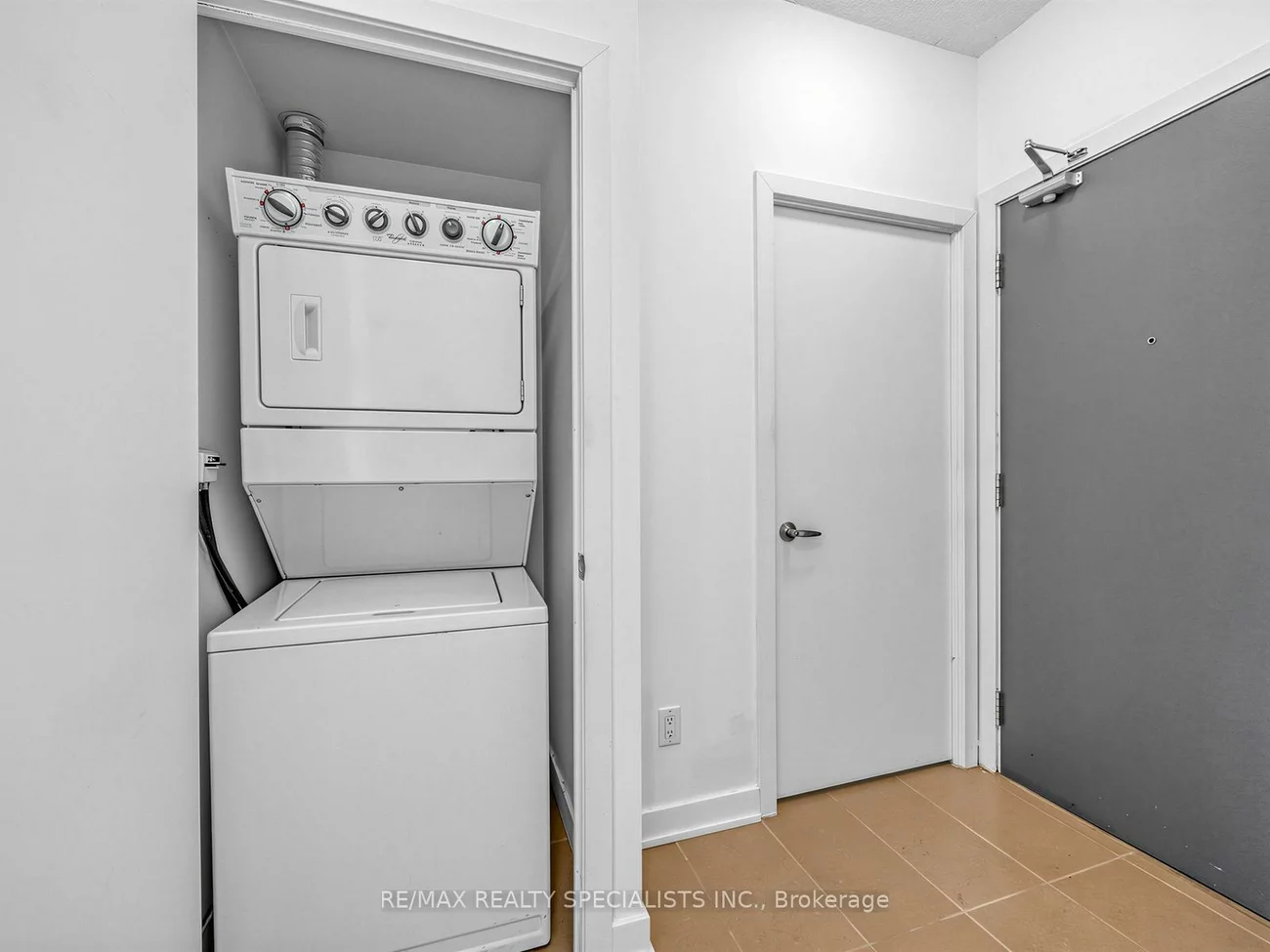 4070, Confederation, City Centre, Mississauga