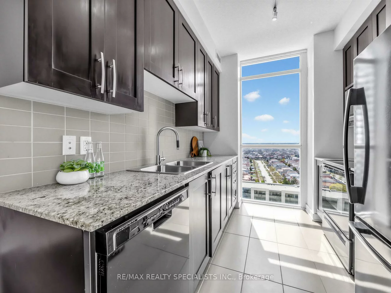 4070, Confederation, City Centre, Mississauga
