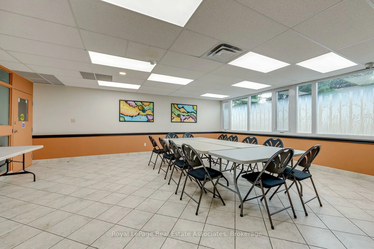1580, Mississauga Valley, Mississauga Valleys, Mississauga