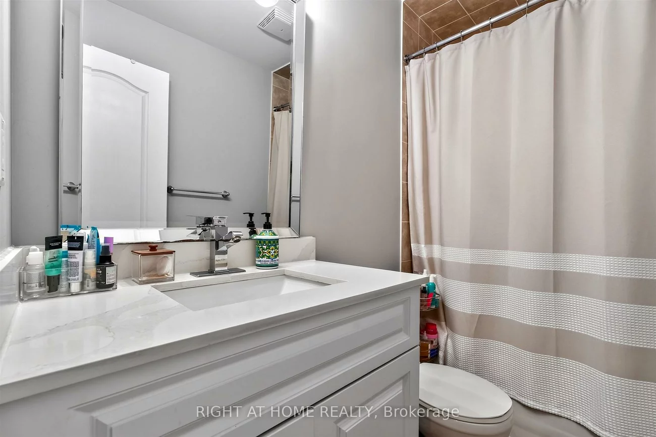 7201, Triumph, Lisgar, Mississauga