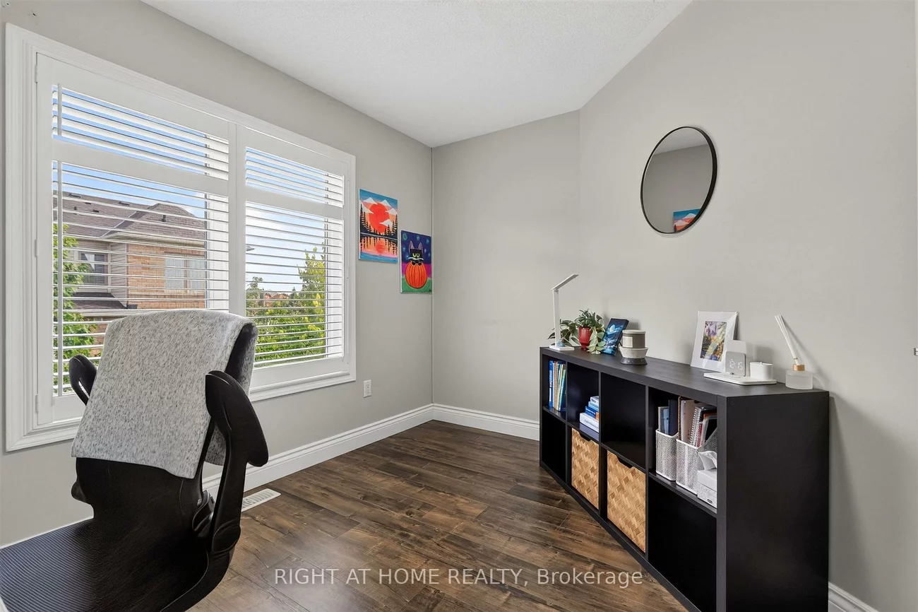 7201, Triumph, Lisgar, Mississauga