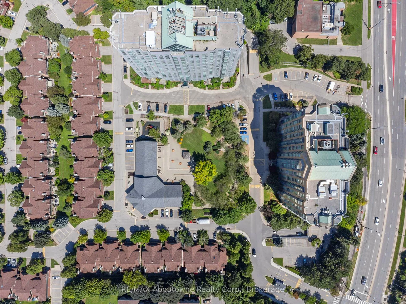 2177, Burnhamthorpe, Erin Mills, Mississauga