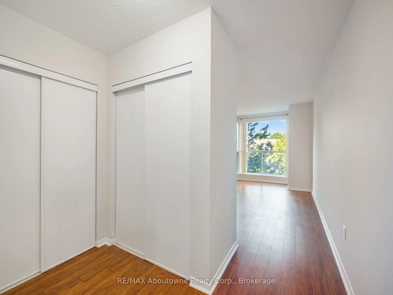 2177, Burnhamthorpe, Erin Mills, Mississauga
