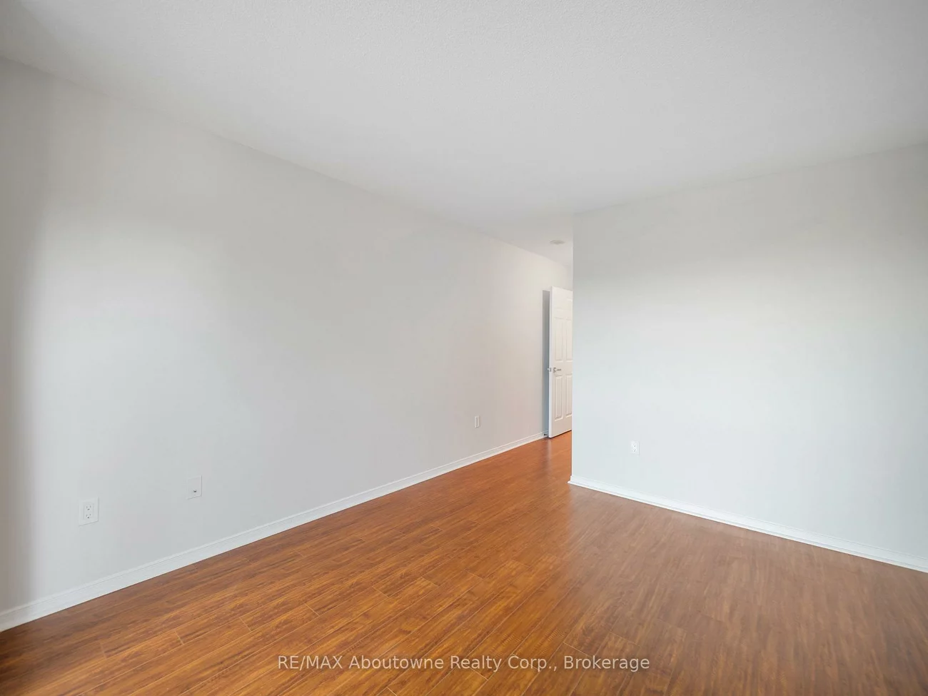 2177, Burnhamthorpe, Erin Mills, Mississauga