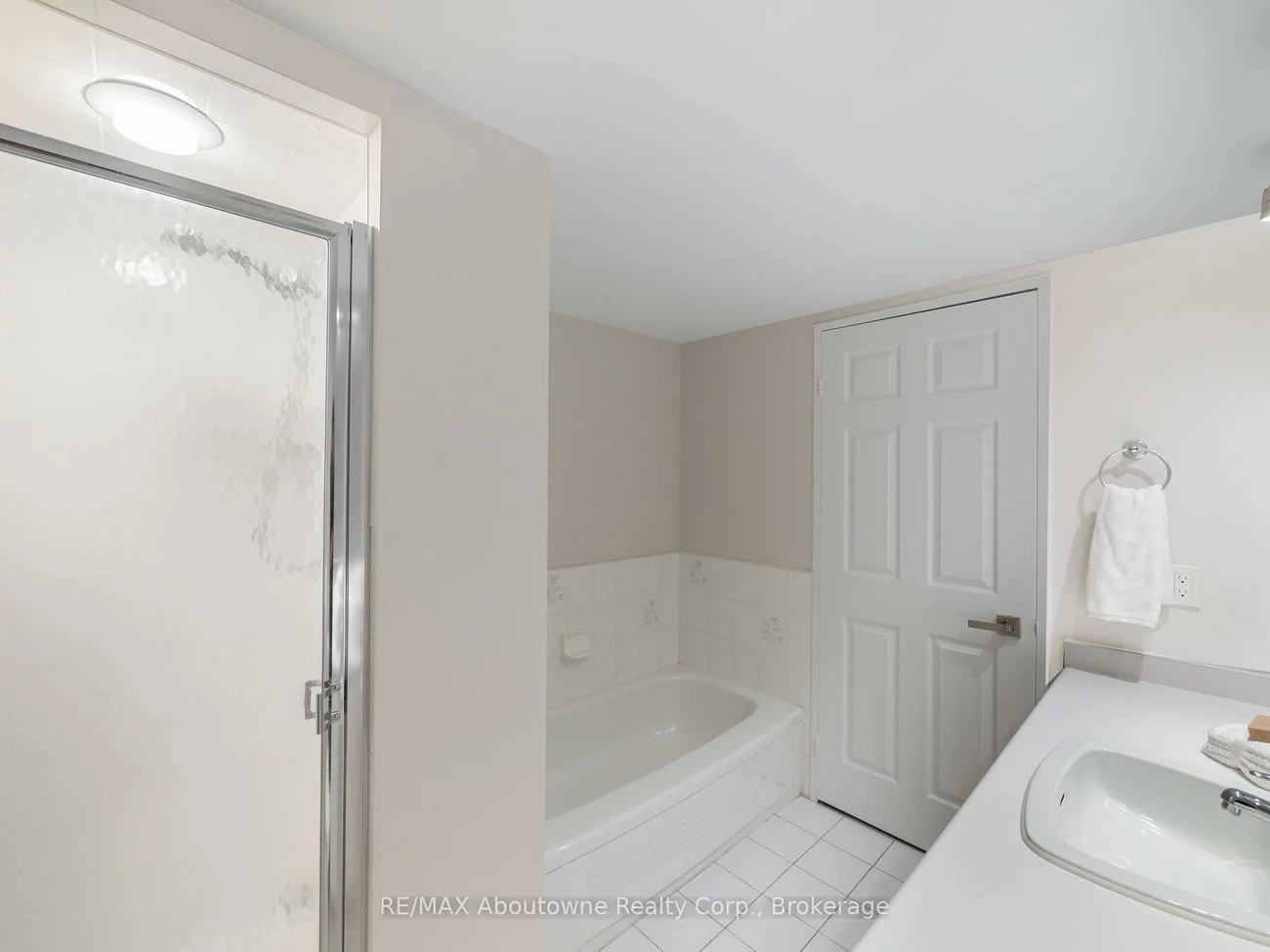 2177, Burnhamthorpe, Erin Mills, Mississauga