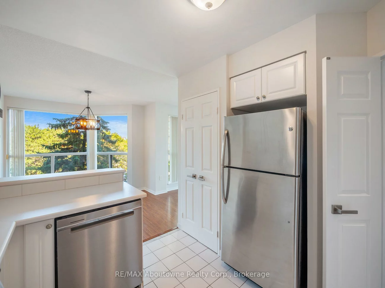2177, Burnhamthorpe, Erin Mills, Mississauga