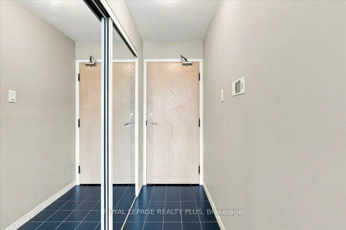 350, Rathburn, Creditview, Mississauga
