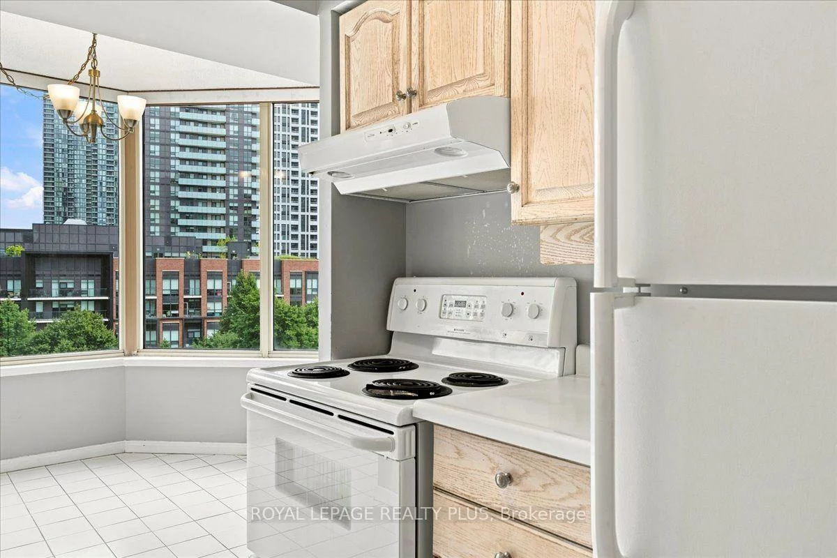 350, Rathburn, Creditview, Mississauga