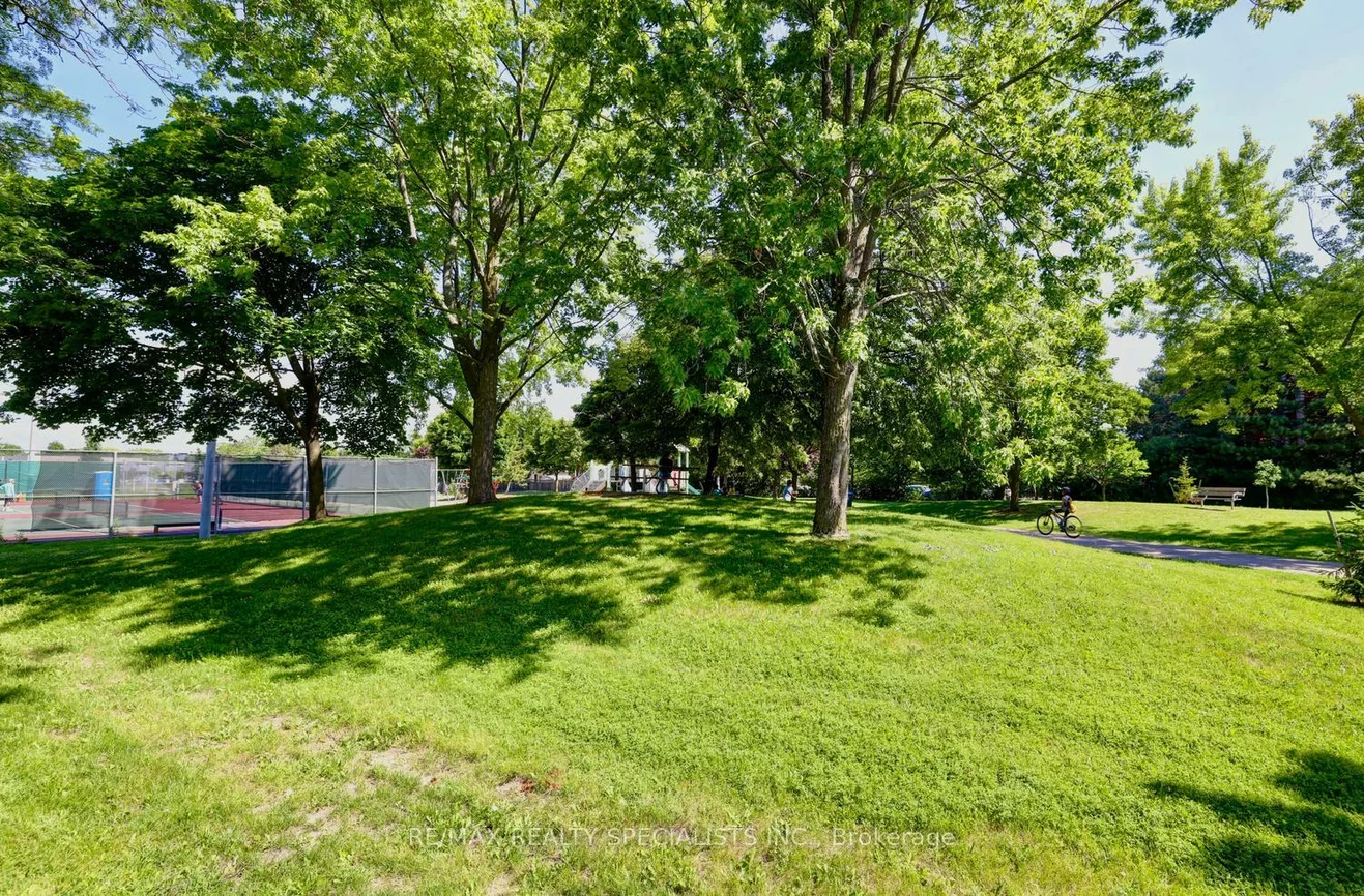 2445, Homelands, Sheridan, Mississauga