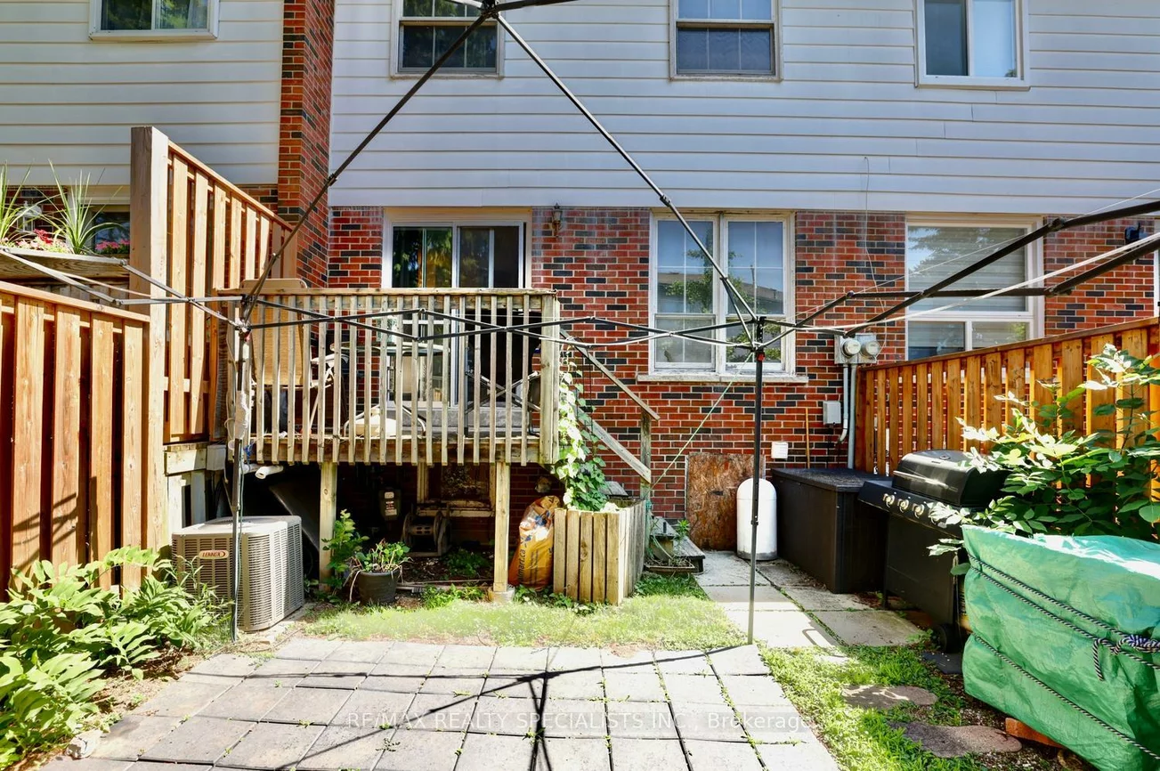 2445, Homelands, Sheridan, Mississauga