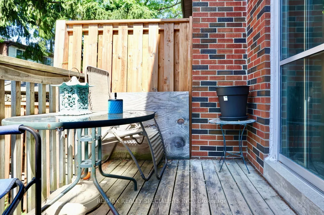 2445, Homelands, Sheridan, Mississauga