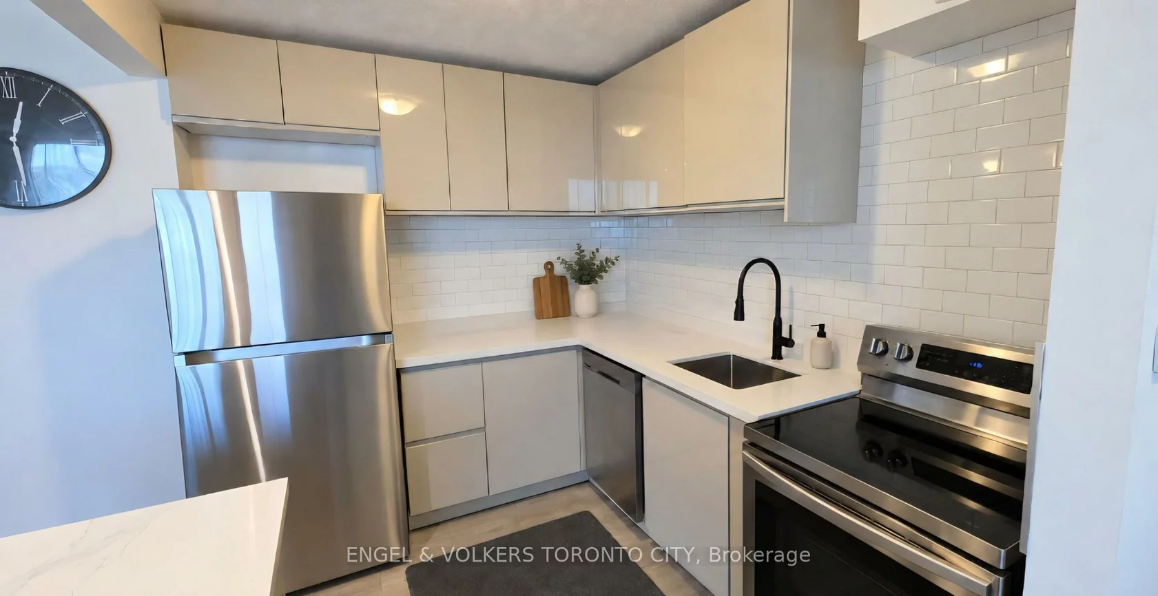 1100, Caven, Lakeview, Mississauga