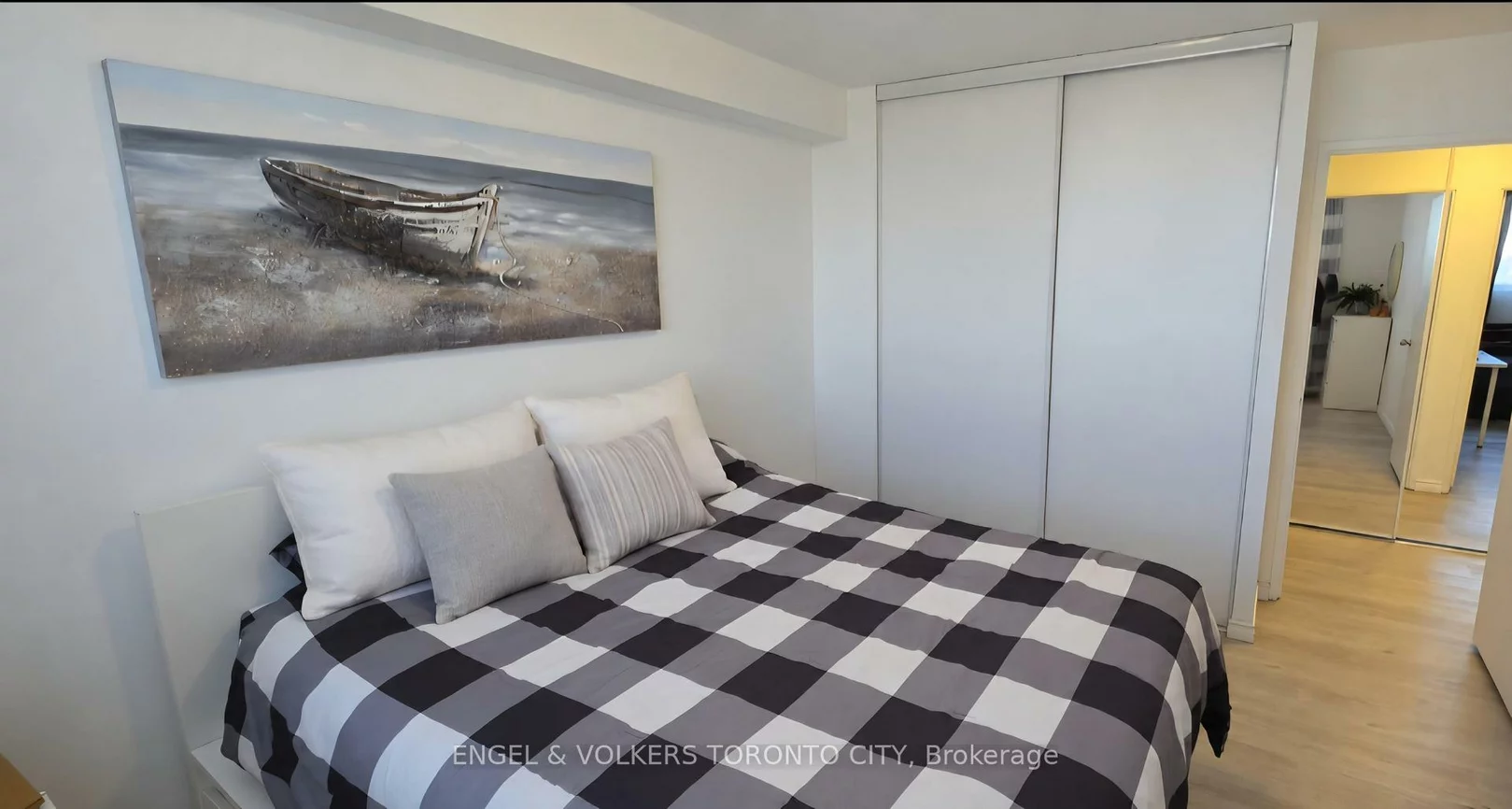 1100, Caven, Lakeview, Mississauga