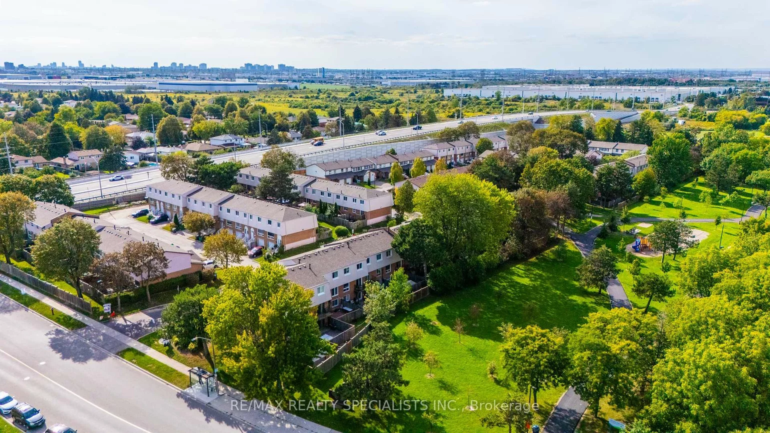 3525, Brandon Gate, Malton, Mississauga