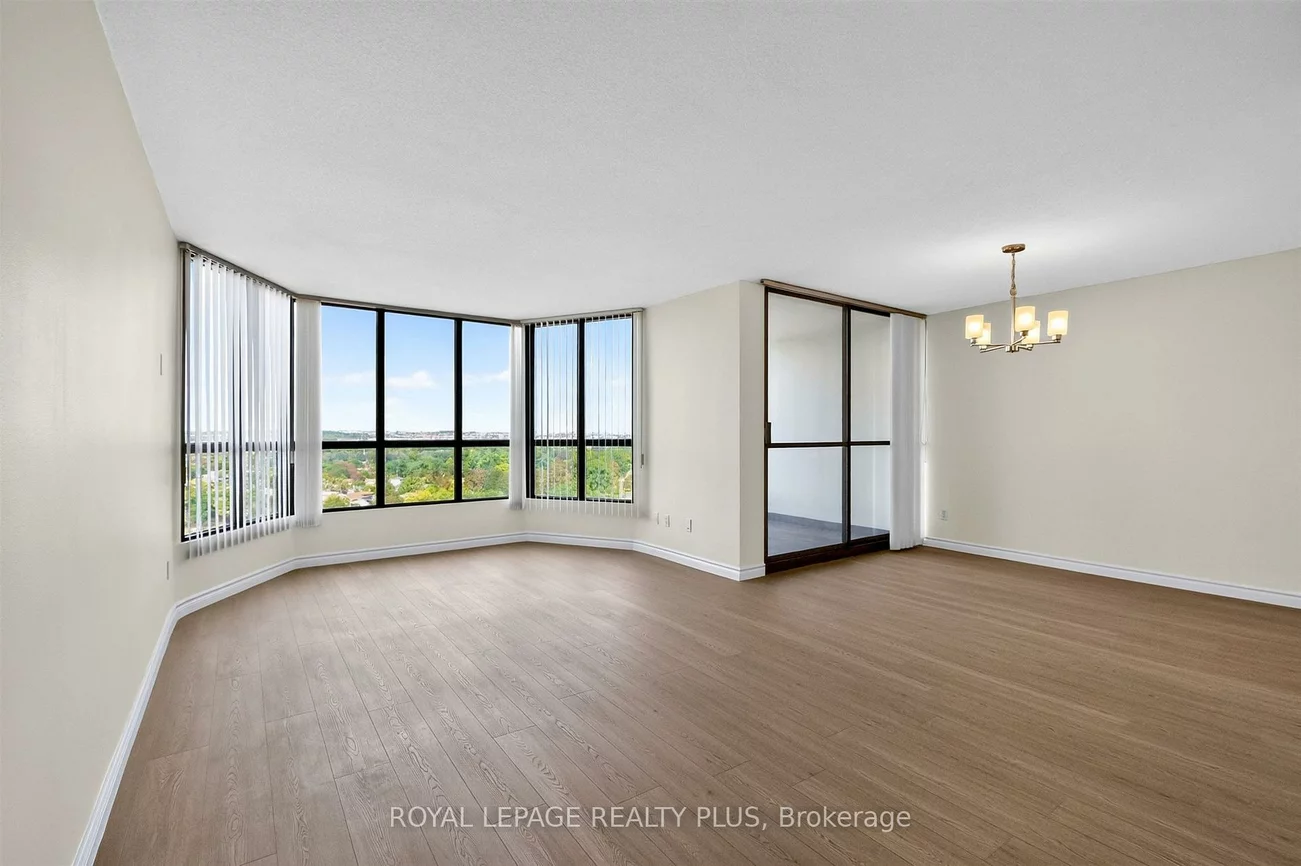 1333, Bloor, Applewood, Mississauga