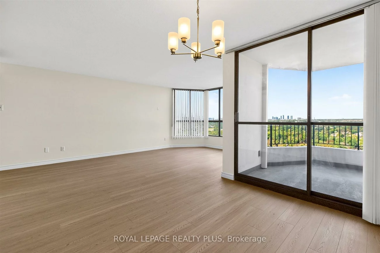 1333, Bloor, Applewood, Mississauga