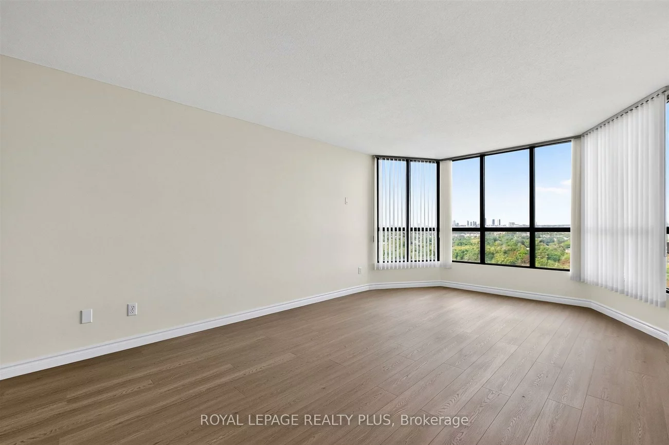 1333, Bloor, Applewood, Mississauga