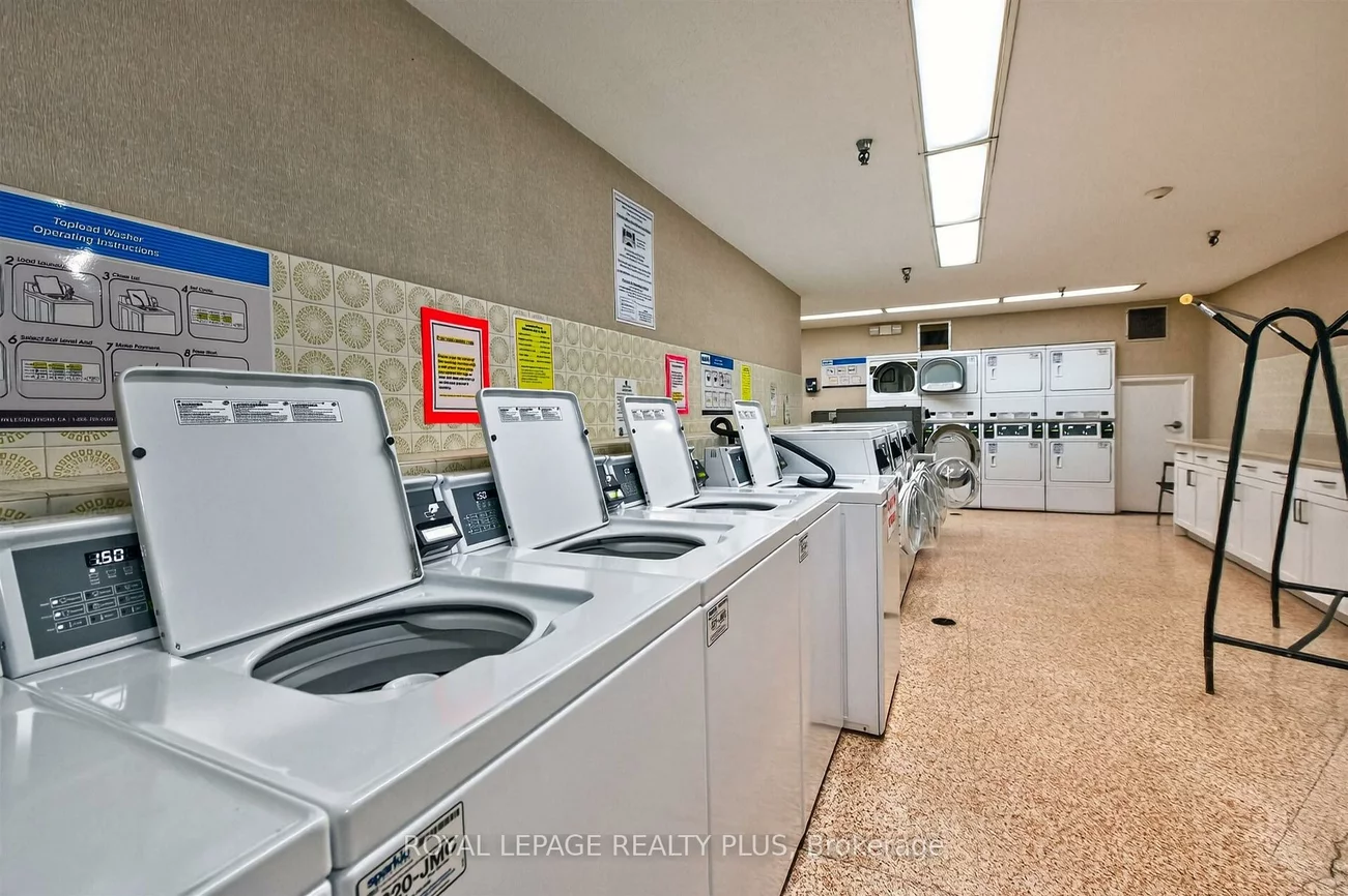 1333, Bloor, Applewood, Mississauga