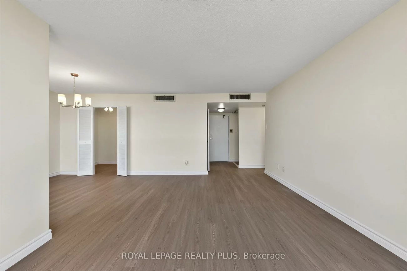 1333, Bloor, Applewood, Mississauga