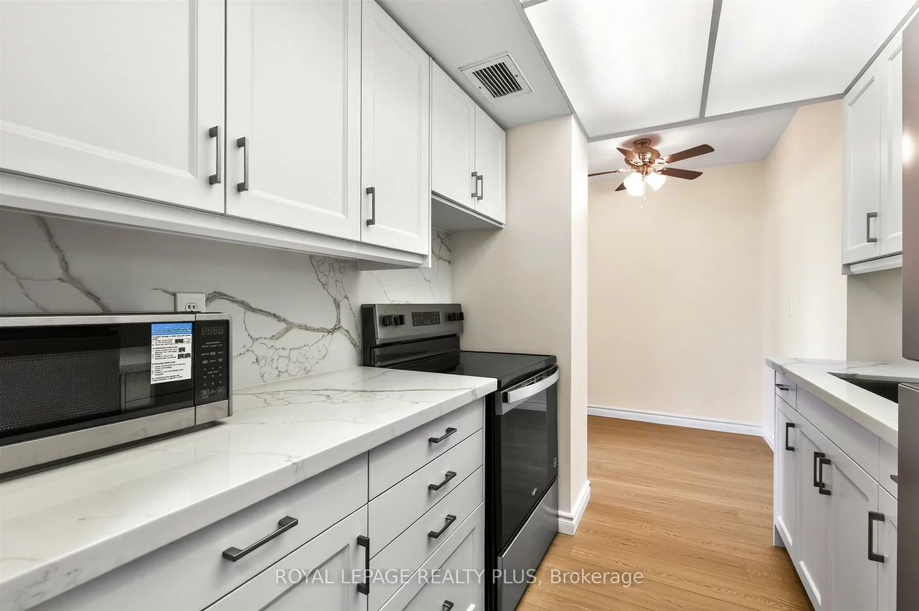 1333, Bloor, Applewood, Mississauga