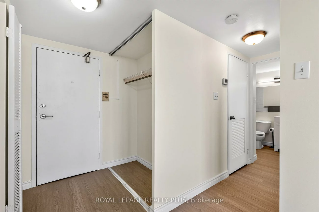 1333, Bloor, Applewood, Mississauga
