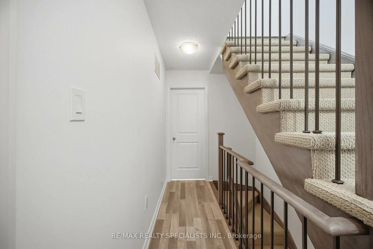 2232, Bromsgrove, Clarkson, Mississauga