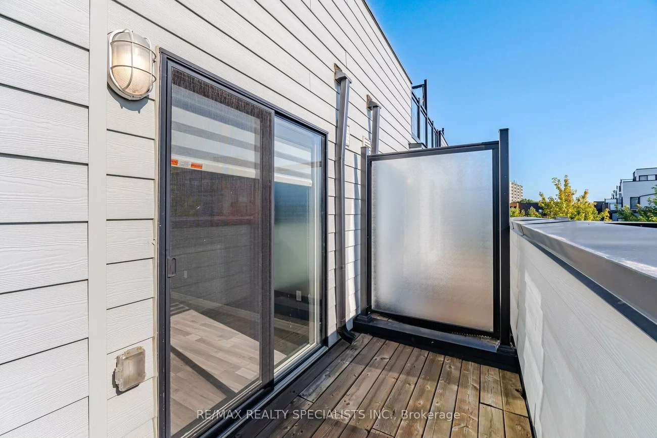 2232, Bromsgrove, Clarkson, Mississauga