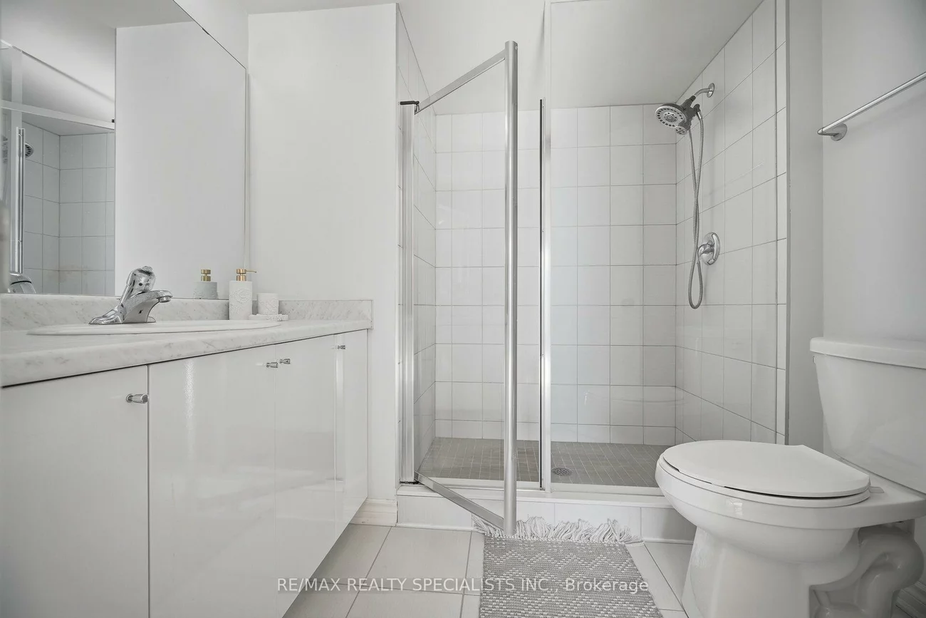2232, Bromsgrove, Clarkson, Mississauga