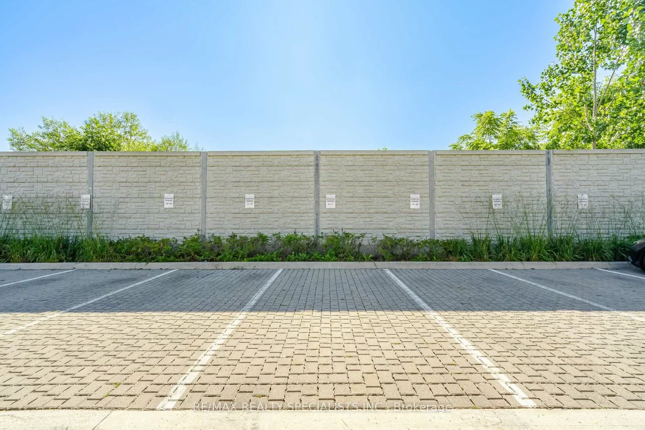 2232, Bromsgrove, Clarkson, Mississauga