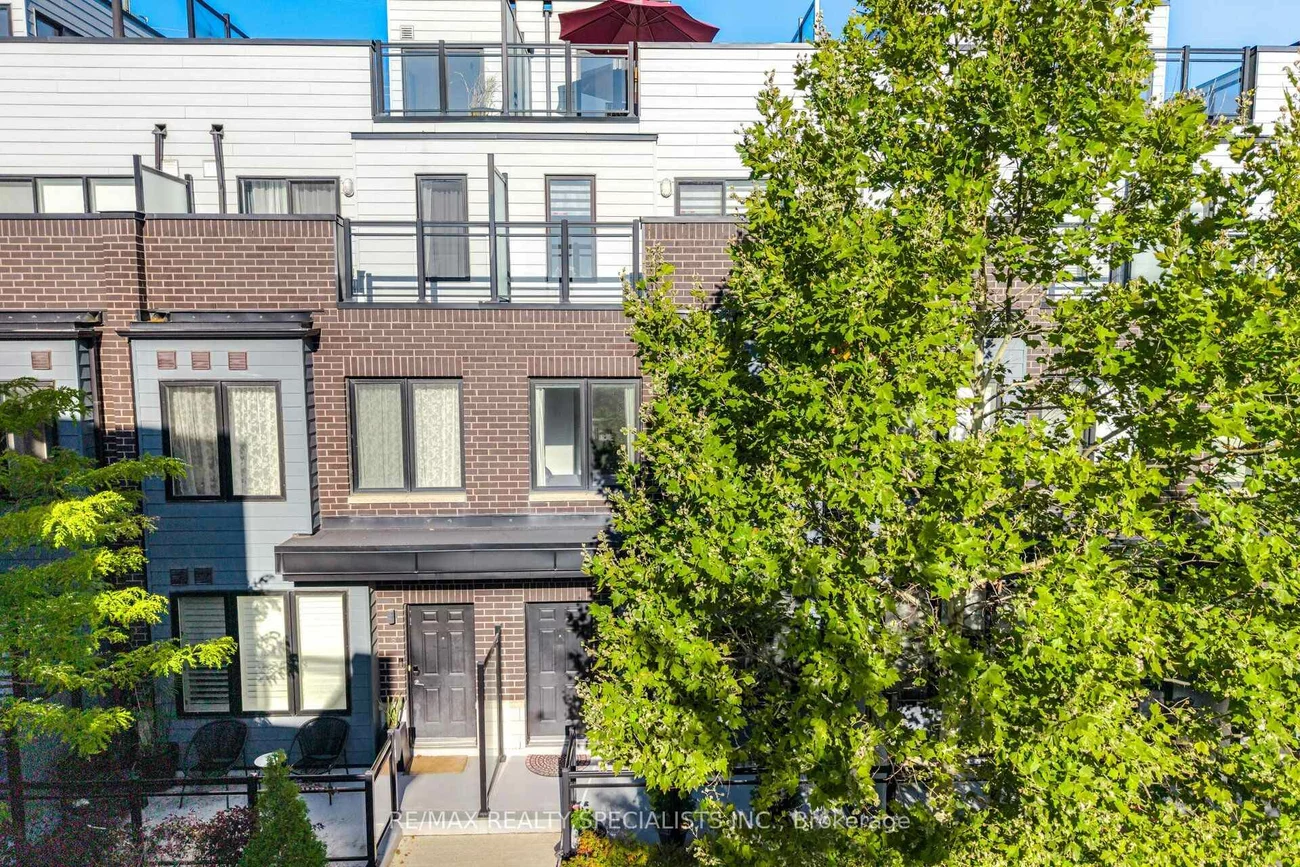 2232, Bromsgrove, Clarkson, Mississauga